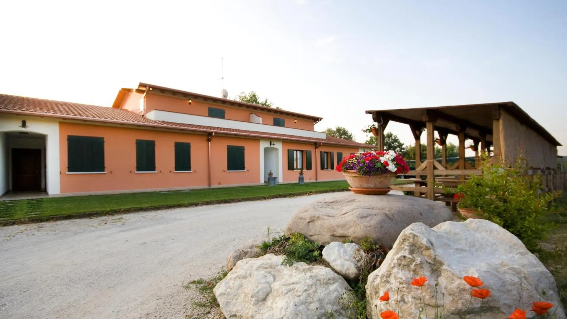 Agriturismo Cascina Roveri Monzambano 0*,