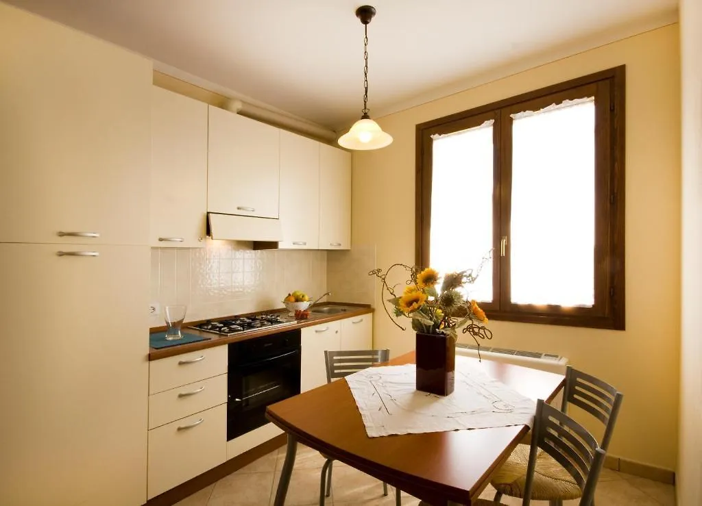 Agriturismo Cascina Roveri Monzambano Agroturismo